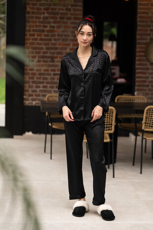 OIHAN pantoufles noires OIHAN pantoufles noires