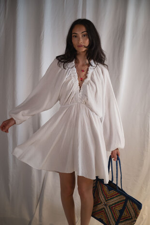 kamillia robe blanche