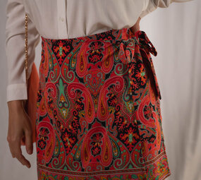 NIKA jupe rouge