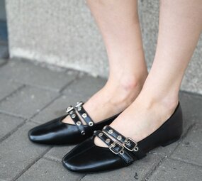 INAYA ballerines noires