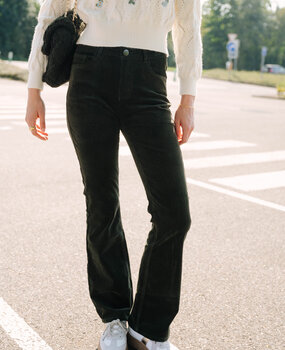EMMA pantalon en velours kaki EMMA pantalon en velours kaki
