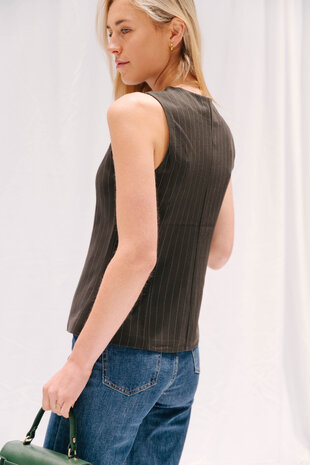 YLEANA blouse sans manches noire YLEANA blouse sans manches noire