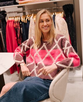 MADALENIA pull rose à perles