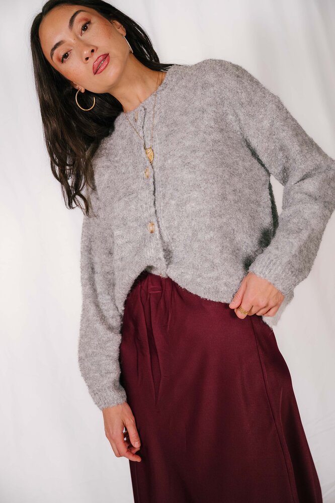 GLOIRE gilet gris longue manche GLOIRE gilet gris longue manche