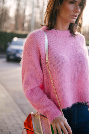 BYM pull rose BYM pull rose