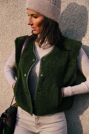 YELENE veste sans manches kaki YELENE veste sans manches kaki