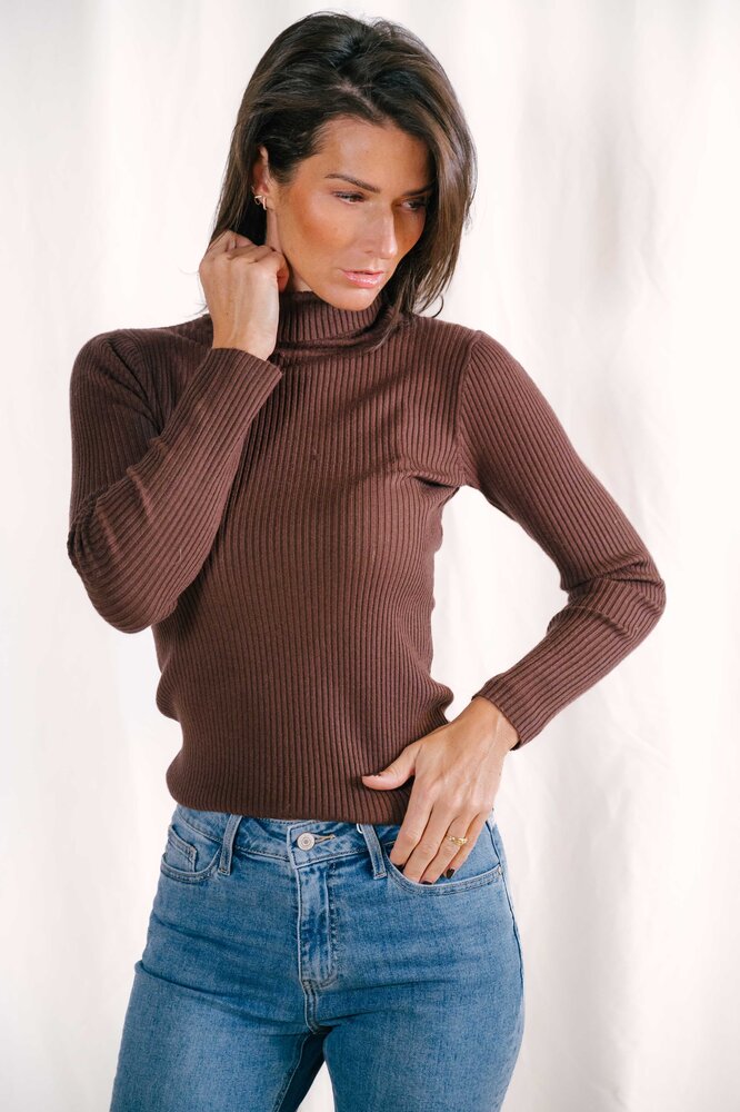 EDITH pull col roulé chocolat EDITH pull col roulé chocolat