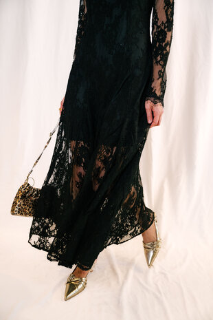 CAROLINIA robe en dentelle noire