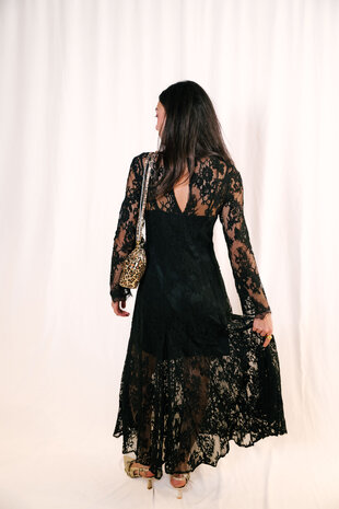 CAROLINIA robe en dentelle noire