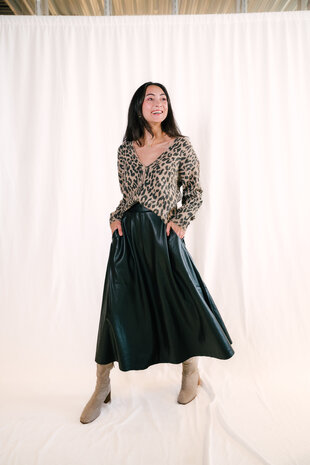 CAMILLE longue jupe en similicuir noir CAMILLE longue jupe en similicuir noir