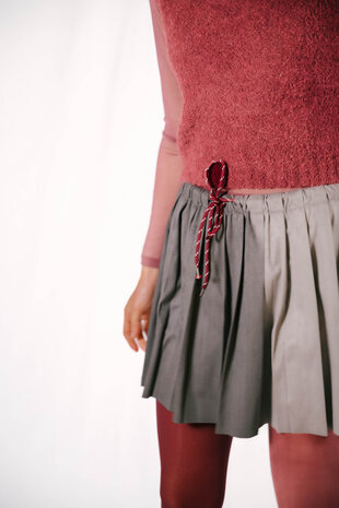 DINE jupe grise plissée DINE jupe grise plissée