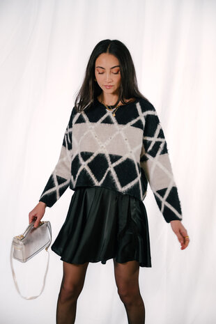 MADALENIA pull noir et blanc à perles MADALENIA pull noir et blanc à perles