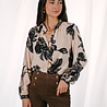 ELLINA blouse noir et blanche a fleurs ELLINA blouse noir et blanche a fleurs