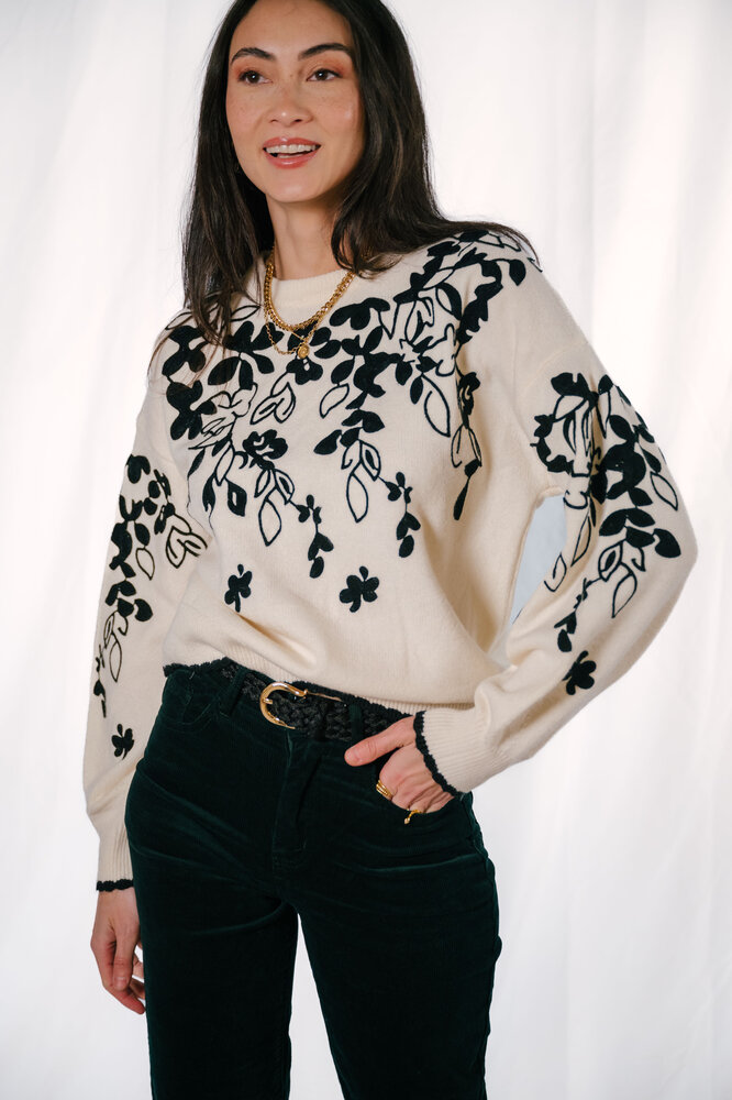 VELIA pull blanc motifs noir végétal VELIA pull blanc motifs noir végétal