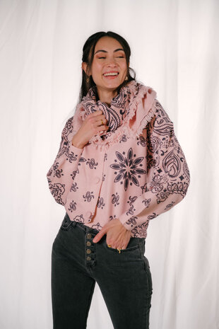 BENNY gilet rose imprimé bandana BENNY gilet rose imprimé bandana