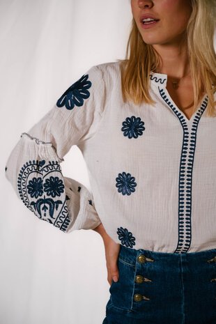 MAIA blouse blanche et marine