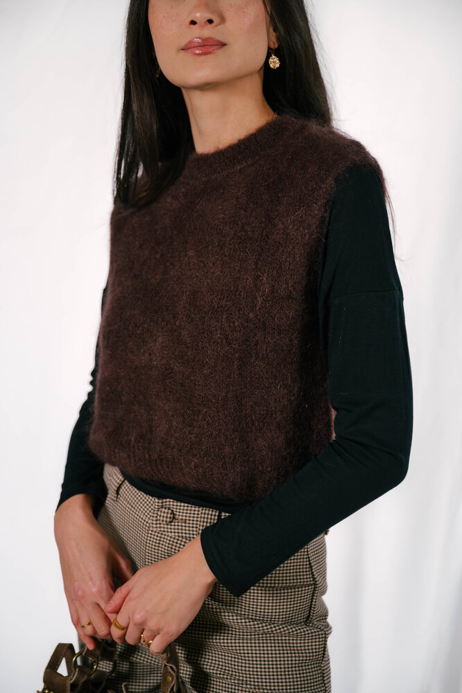 SHINA pull sans manches chocolat mohair SHINA pull sans manches chocolat mohair