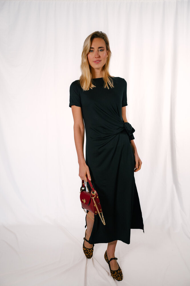 JUSTIN robe noire nœud a la taille