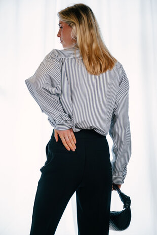 NOVA chemise à rayures et broderie noire