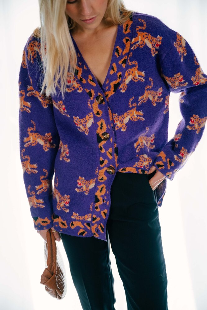 MAYLA gilet violet avec des léopards MAYLA gilet violet avec des léopards