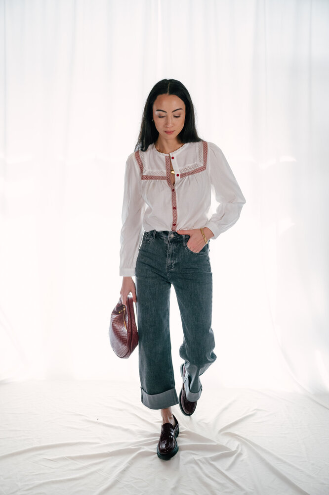 LOANA jean gris avec des bords LOANA jean gris avec des bords