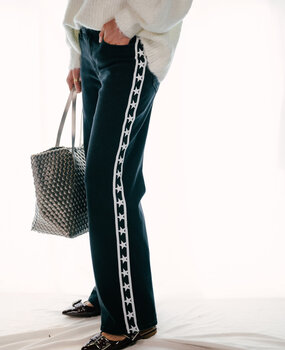 AXANA jean noir avec liseret étoile AXANA jean noir avec liseret étoile