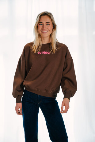 YVANA sweat chocolat iconic