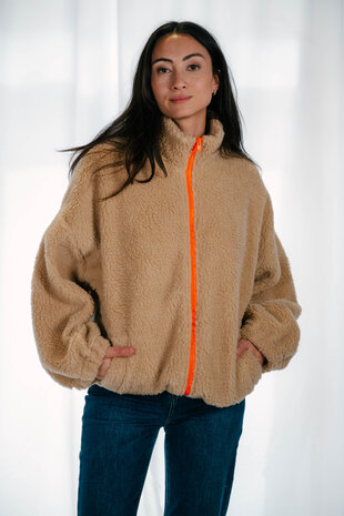 SHEYVI manteau effet mouton beige