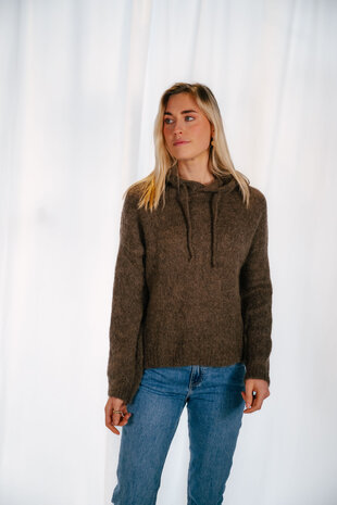 LOU pull à capuche en laine marron