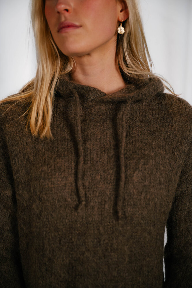 LOU pull à capuche en laine marron