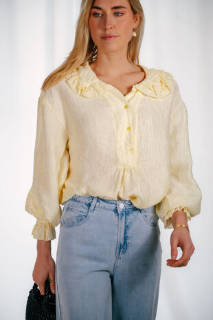 OPALINE blouse jaune à volant OPALINE blouse jaune à volant
