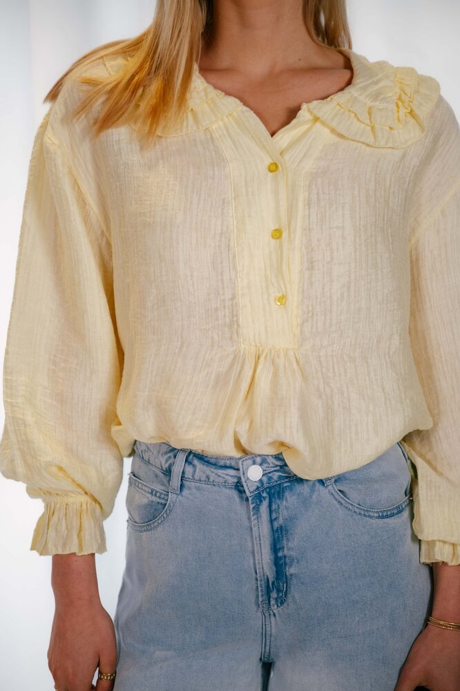 OPALINE blouse jaune à volant OPALINE blouse jaune à volant