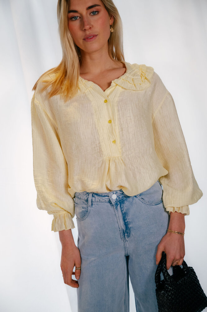 OPALINE blouse jaune à volant OPALINE blouse jaune à volant