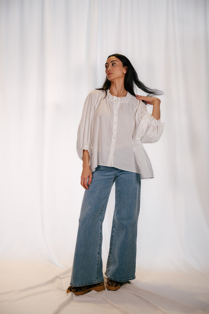 WELLA chemise blanche à manche ballon WELLA chemise blanche à manche ballon