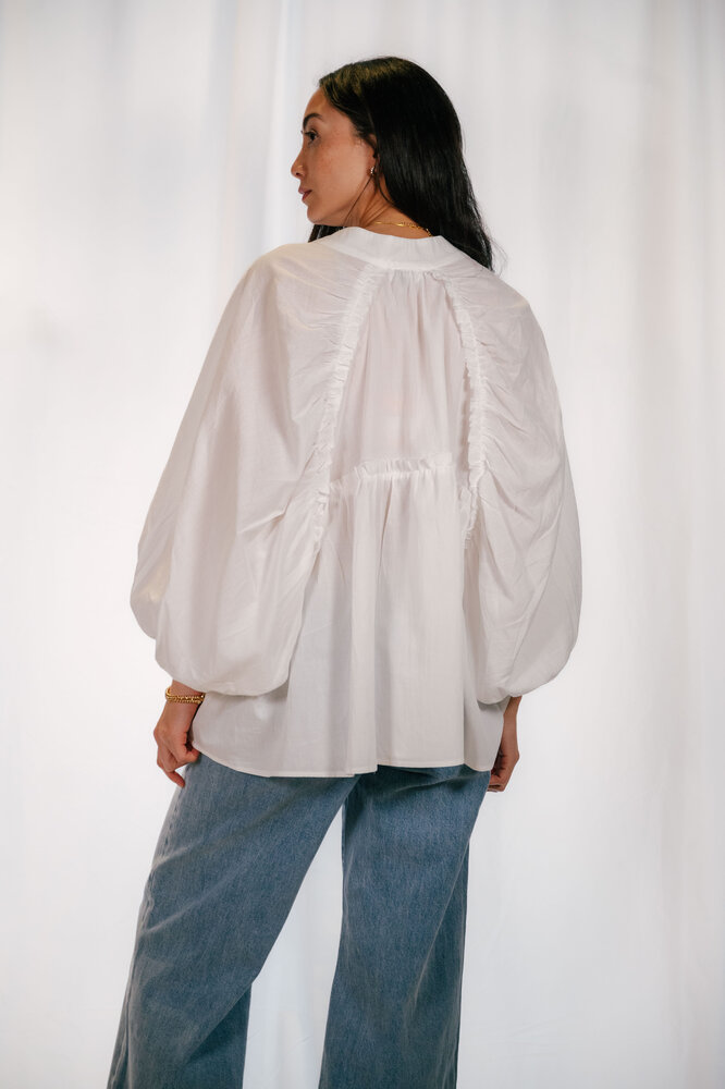 WELLA chemise blanche à manche ballon WELLA chemise blanche à manche ballon