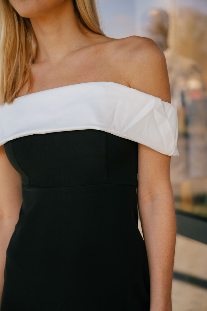 LEILA robe longue noire et blanche LEILA robe longue noire et blanche