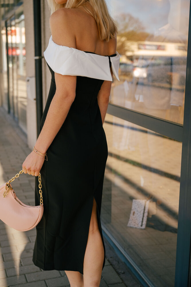 LEILA robe longue noire et blanche LEILA robe longue noire et blanche