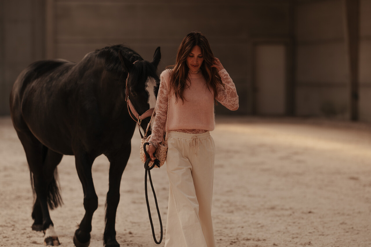 SHINA pull sans manches rose SHINA pull sans manches rose