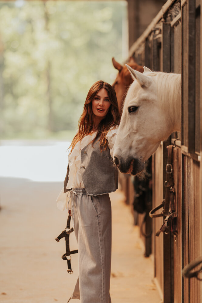 THEONIE gilet sans manches gris THEONIE gilet sans manches gris