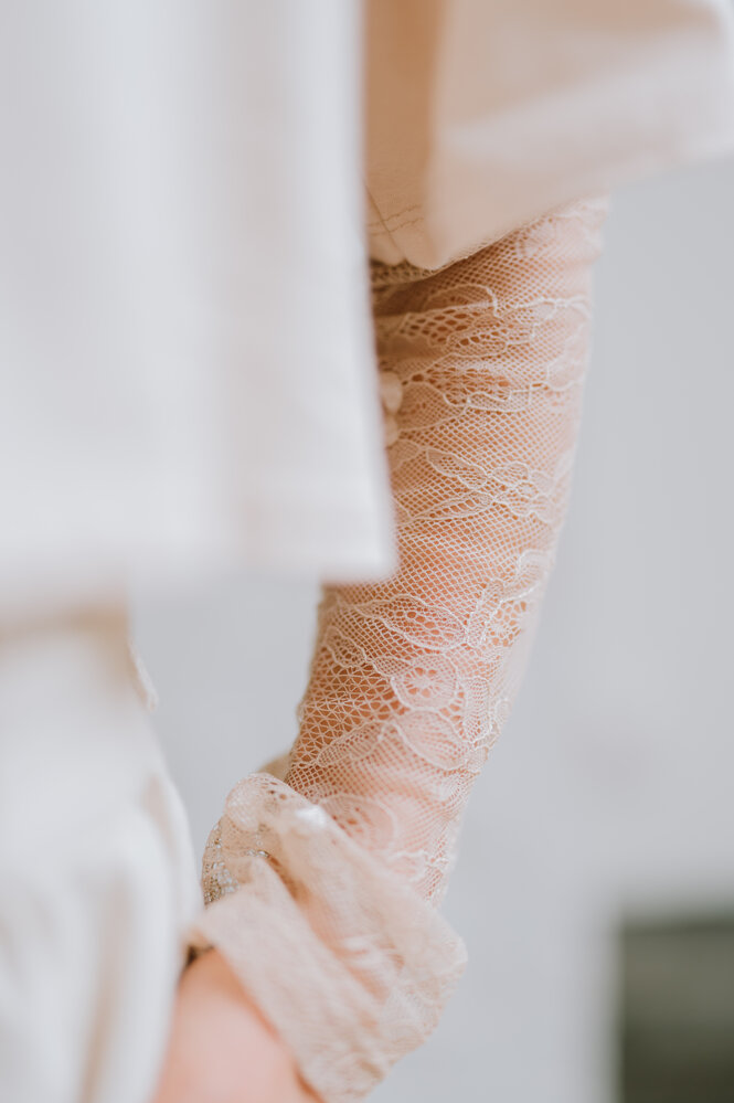 LINE t-shirt beige LINE t-shirt beige