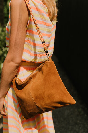 AISHA sac en daim camel AISHA sac en daim camel