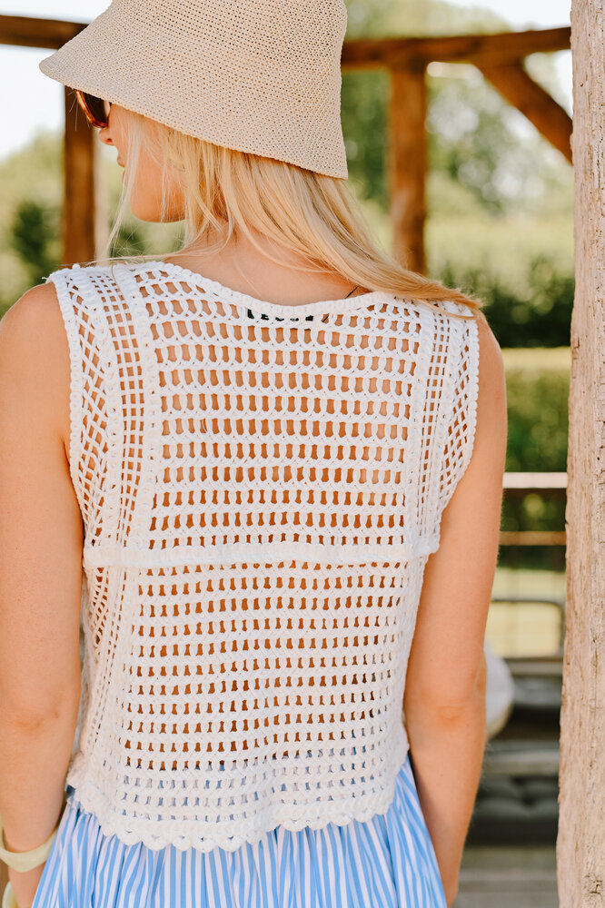 LINNEA gilet en crochet blanc LINNEA gilet en crochet blanc