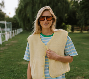 YELENE veste sans manches jaune