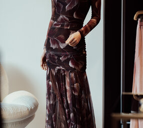 NOA longue robe marron
