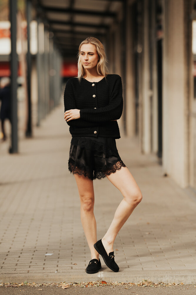 MADDY short noir satiné