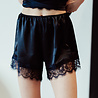 MADDY short noir satiné