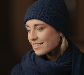LYSE bonnet bleu marine