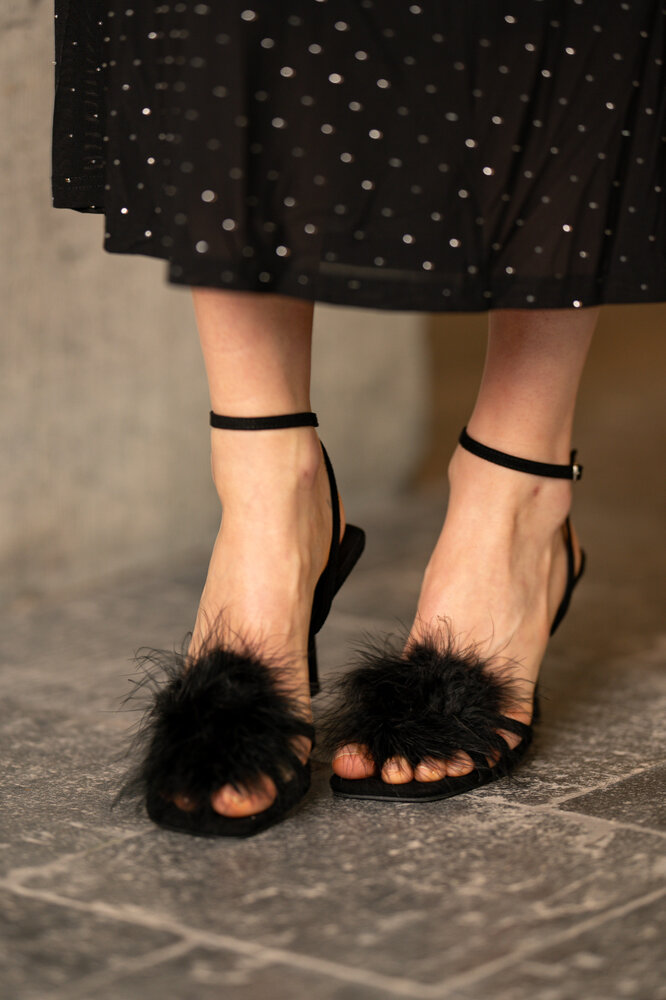 POMPOM escarpins noirs POMPOM escarpins noirs