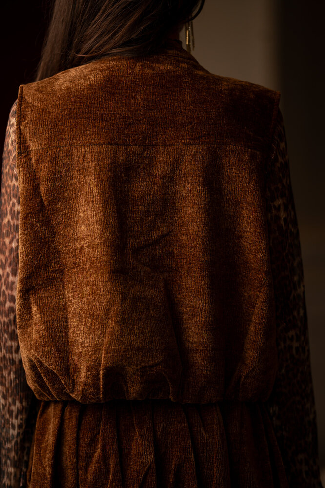 MARLOWE gilet sans manches en velours côtelé caramel