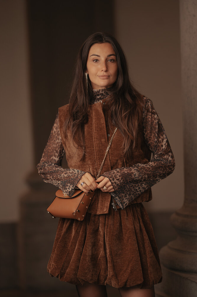 MARLOWE gilet sans manches en velours côtelé caramel